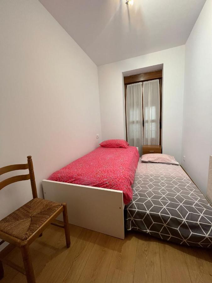 Apartamentosarturo Llanes Laplaza 2ºc Exteriör bild
